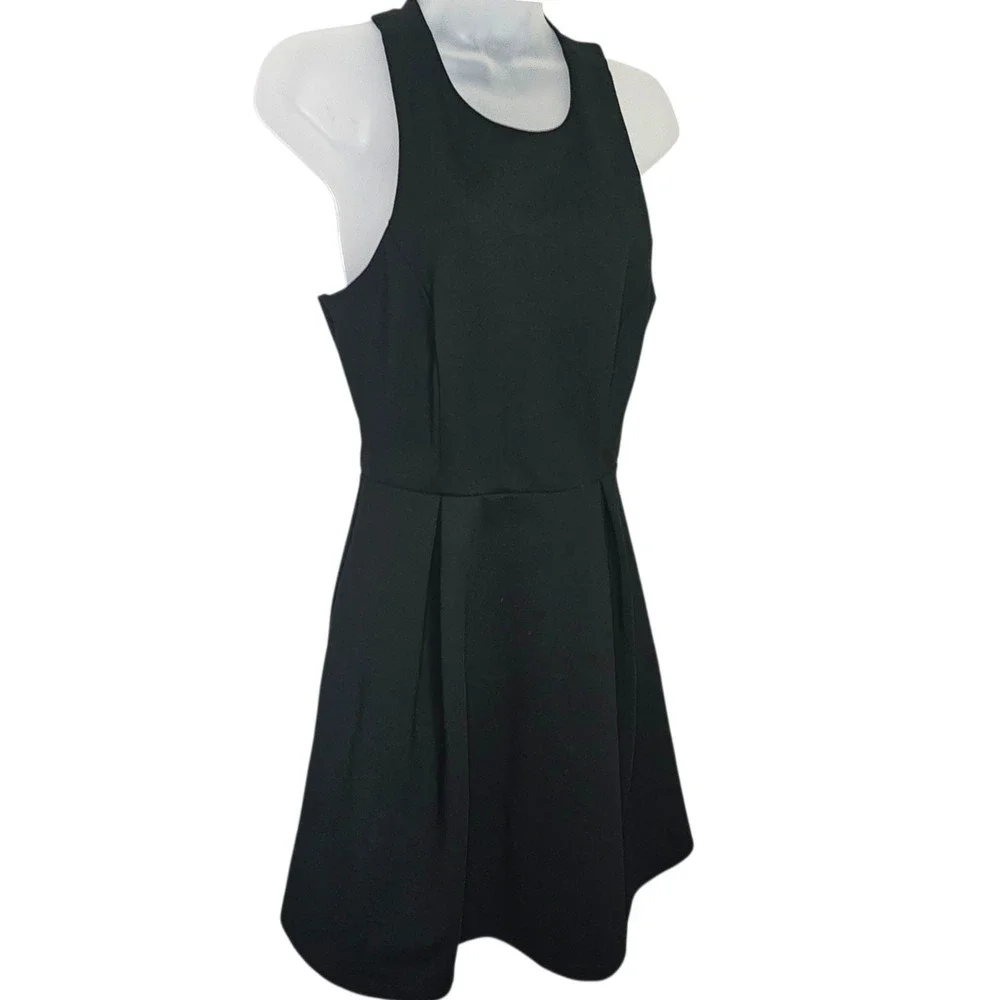 Lulus tears size silhouette